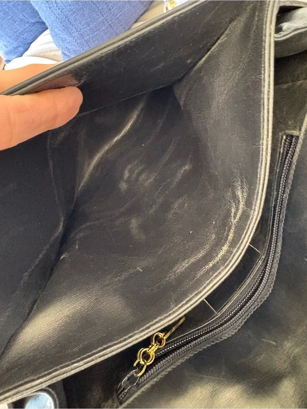VTG Salvatore Ferragamo Black Leather Flap Bag + Wanda Tri-Fold WalletSET 2items - Picture 15 of 16